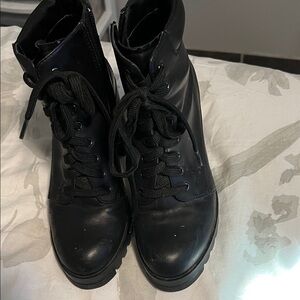 Black Women's Lace-Up Ankle Boots